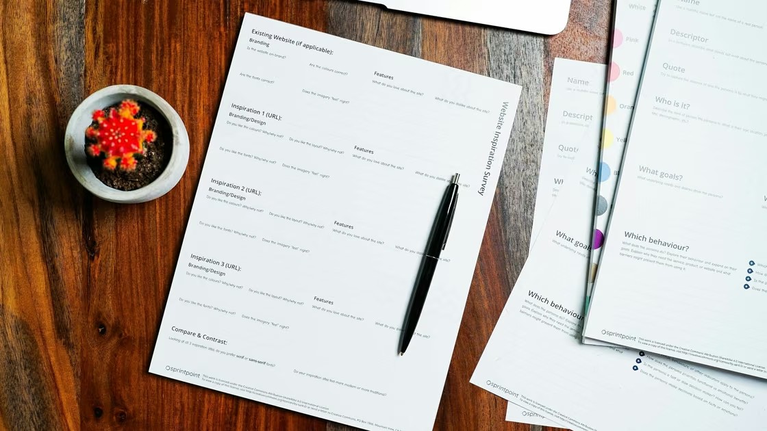 Documents juridiques et calculs illustrant le mécanisme de renonciation à succession avec abattements fiscaux entre générations